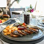 Zuzuu Otel Ortakent